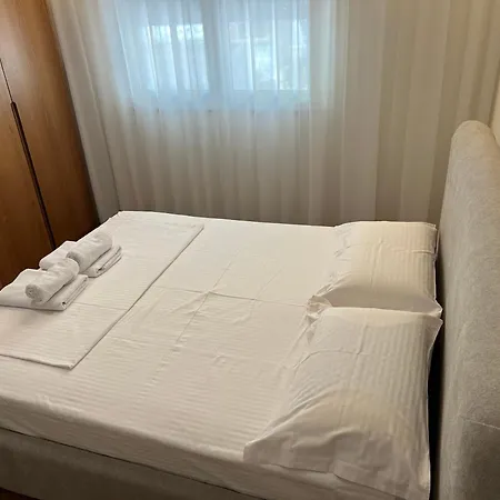 Sophie 公寓 地拉那